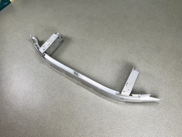 Підсилювач переднього бампера - BMW 5 (G30/G31) 51117385288