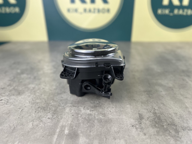 Протитуманна фара LED (права) - BMW 5 (F10/F11/F07) 63177311294