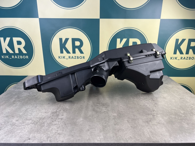 Корпус повітряного фільтра - BMW 3 (F30/F31) 13717597589