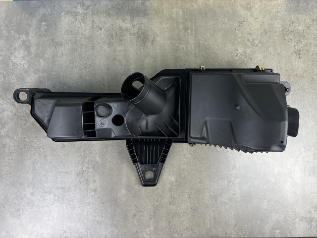 Корпус повітряного фільтра - BMW 3 (F30/F31) 13717597589
