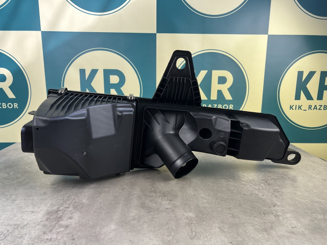 Корпус повітряного фільтра - BMW 3 (F30/F31) 13717597589