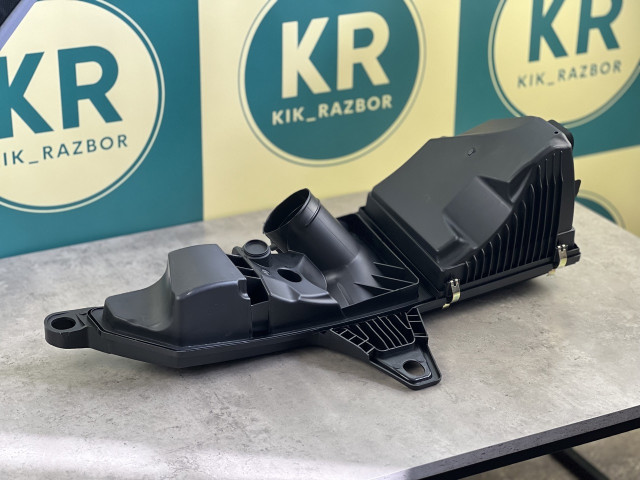 Корпус повітряного фільтра - BMW 3 (F30/F31) 13717597589