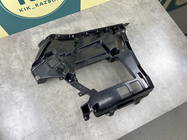 Кріплення заднього бампера (права ч.) - BMW 3 (G20/G21) 51127427968
