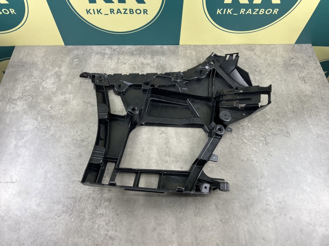 Кріплення заднього бампера (права ч.) - BMW 3 (G20/G21) 51127427968