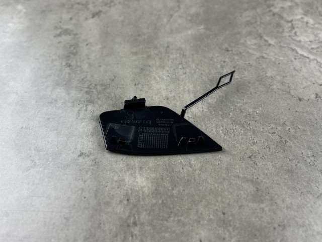Заглушка буксирувального крюка (зад) - M Paket (рест.) - BMW 5 (G30/G31) 51128746050