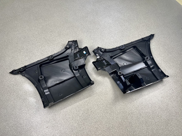 Кріплення заднього бампера (права ч.) - M Paket - BMW 5 (G30) 51128066722