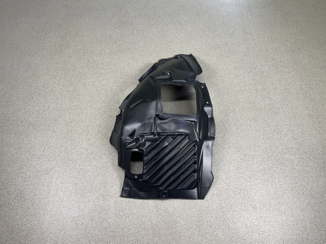 Підкрилок лівий (перед) - BMW 4 (F32/F33/F36) 51717260729