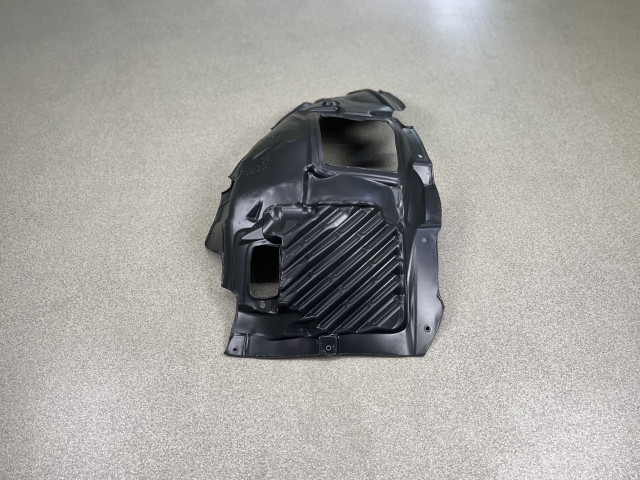 Підкрилок лівий (перед) - BMW 4 (F32/F33/F36) 51717260729