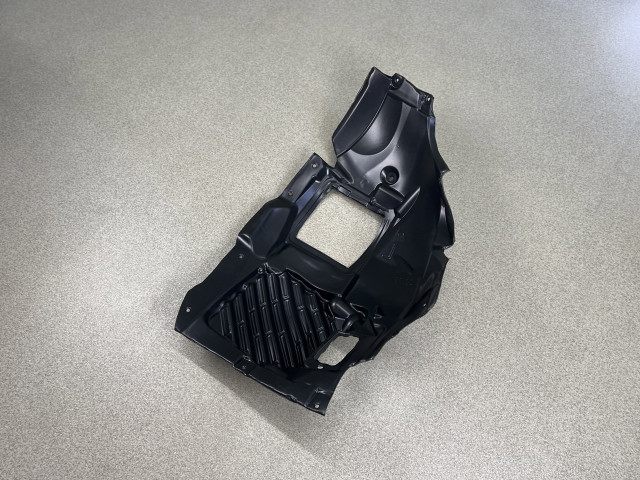 Підкрилок лівий (перед) - BMW 4 (F32/F33/F36) 51717260729