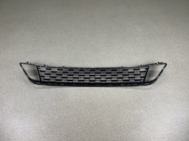 Центральна решітка переднього бамперу - M Paket (рест.) - BMW 5 (G30/G31) 51118098663