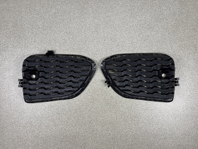 Решітка в бампер (ліва) - M Type - BMW X3 (F25) 51118056941