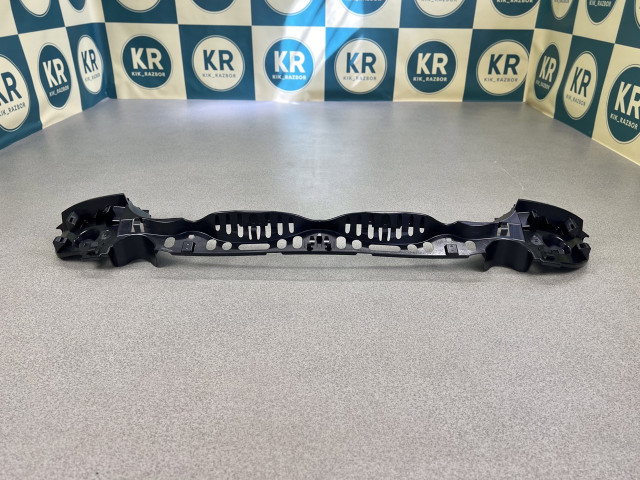 Середня направляюча заднього бампера (рест.) - BMW 5 (F10) 51127331600