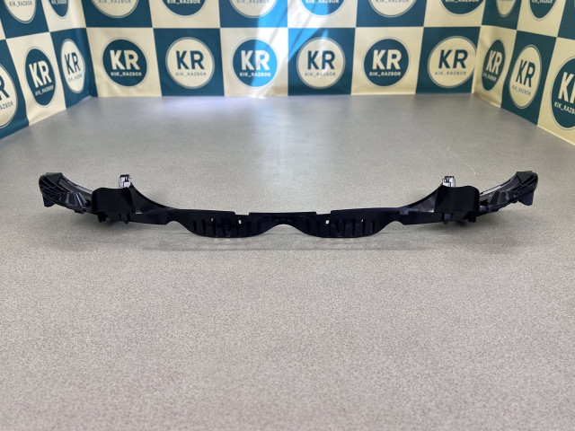 Середня направляюча заднього бампера (рест.) - BMW 5 (F10) 51127331600