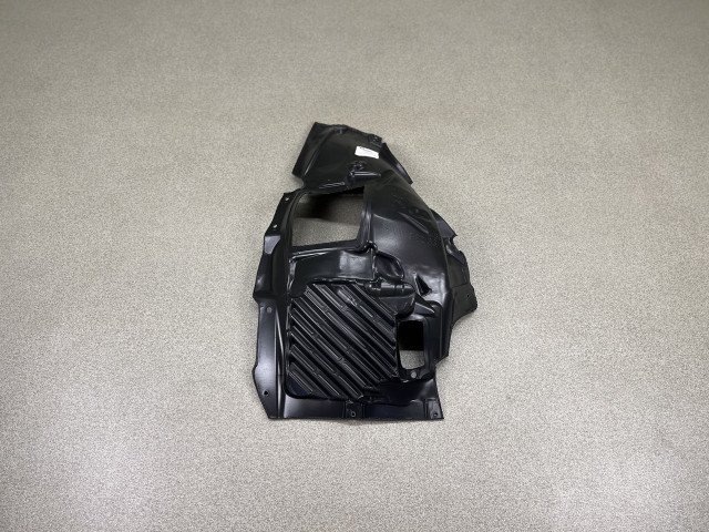 Підкрилок правий (перед) - BMW 4 (F32/F33/F36) 51717260730