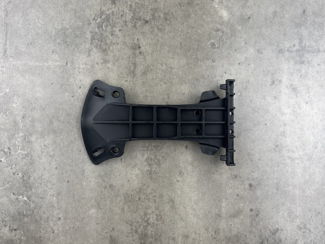 Кріплення переднього бампера - BMW 3 (F30/F31) 51117300884