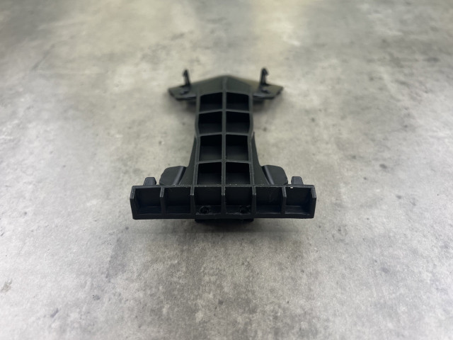 Кріплення переднього бампера - BMW 3 (F30/F31) 51117300884