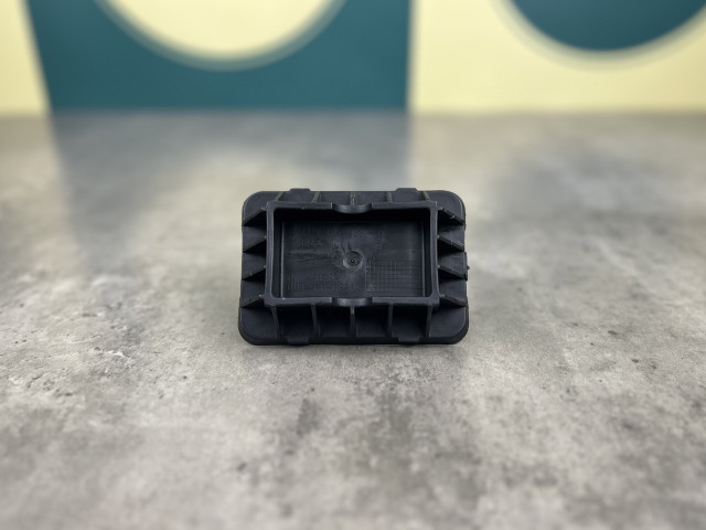 Опора/подушка домкрата - BMW 1/3/4/6 (F20/F21 F30/F31/F32/F33/F36 F06/F12/F13) 51717169981