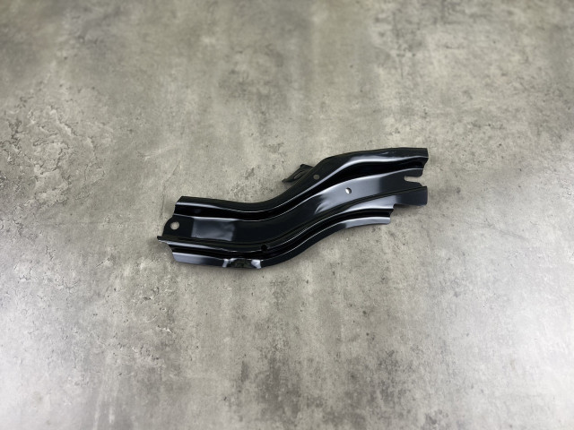 Кріплення передньої панелі (праве) - BASE SQ5 - AUDI Q5 (FY) 80A805528