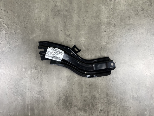 Кріплення передньої панелі (праве) - BASE SQ5 - AUDI Q5 (FY) 80A805528