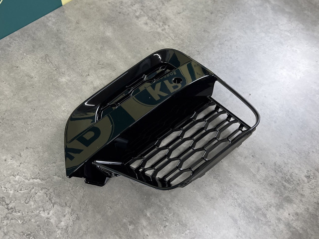 Решітка в бампер (ліва) - M Paket - BMW X3/X4 (G01/G02) 51118081523