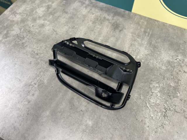 Решітка в бампер (права) - BMW X3 (G01) 51117420872
