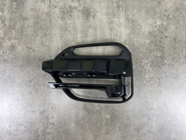 Решітка в бампер (ліва) - BMW X3 (G01) 51117420871