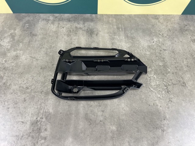 Решітка в бампер (ліва) - BMW X3 (G01) 51117420871