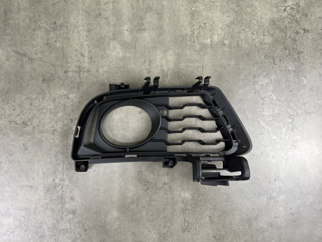 Решітка в бампер (права) - M Paket - BMW 3 GT (F34) 51118057324