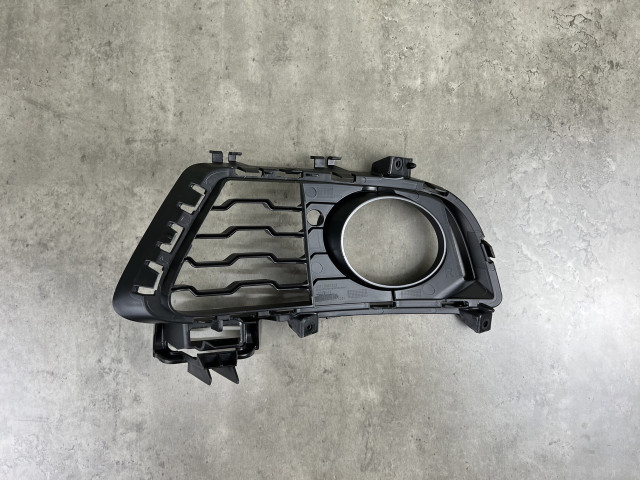 Решітка в бампер (права) - M Paket - BMW 3 GT (F34) 51118057324