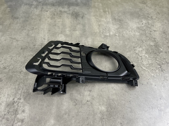 Решітка в бампер (права) - M Paket - BMW 3 GT (F34) 51118057324