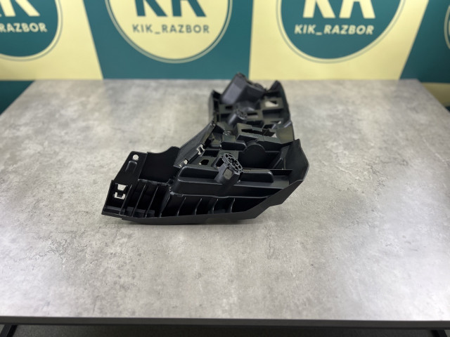 Кріплення заднього бампера (ліве) - M Paket - BMW X5 (G05) 51128069245