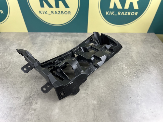 Кріплення заднього бампера (праве) - M Paket - BMW X5 (G05) 51128069246