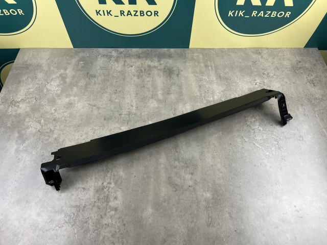 Кріплення радіатора (верх) - BMW 3 (G20/G21) 17118666836