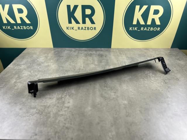 Кріплення радіатора (верх) - BMW 3 (G20/G21) 17118666836