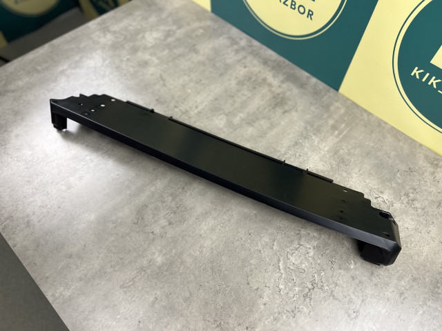 Кріплення радіатора (низ) - BMW 3 (G20/G21) 17118666838