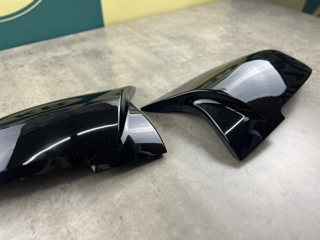 Накладка дзеркала (глянець) – M4 – BMW 4 (F32/F33/F36)