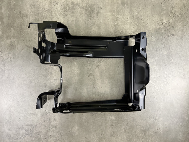 Кронштейн підсилювача бампера (правий) - BMW 3 (G20/G21/G26) 51119449062