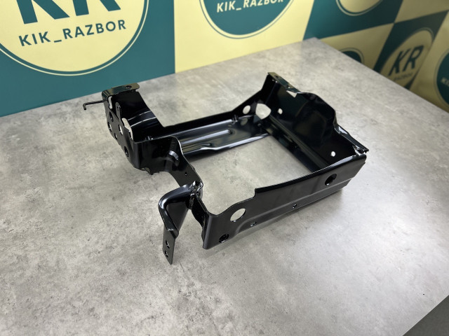 Кронштейн підсилювача бампера (правий) - BMW 3 (G20/G21/G26) 51119449062