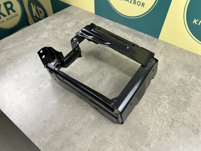 Кронштейн підсилювача бампера (лівий) - BMW 3 (G20/G21/G26) 51119449061