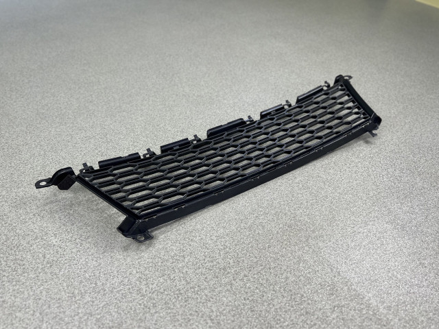 Решітка переднього бампера (середня) - M Paket - BMW 3 (G20/G21) 51118075642 51118069367