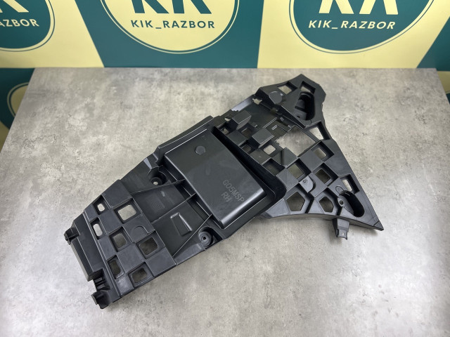 Кріплення заднього бампера (праве) - M Paket - BMW X5 (G05) 51128069248