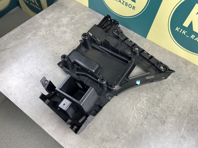 Кріплення заднього бампера (центр. ліве) - M Paket - BMW X3 (G01) 51127400667
