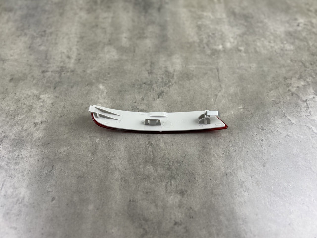Відбивач у задній бампер (правий) – M Paket – BMW X5 (F15) 63147847592