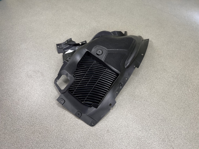 Підкрилок передній (лівий) - BMW X6 (F16) 51717333521