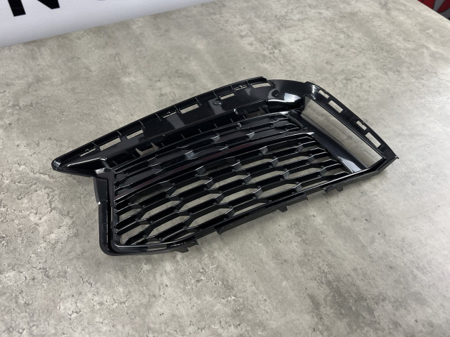 Решітка в бампер (ліва) – M Paket (до рест.) – BMW 5 (G30/G31) 51118064963