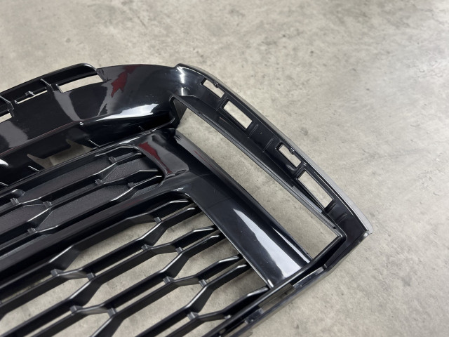 Решітка в бампер (ліва) – M Paket (до рест.) – BMW 5 (G30/G31) 51118064963