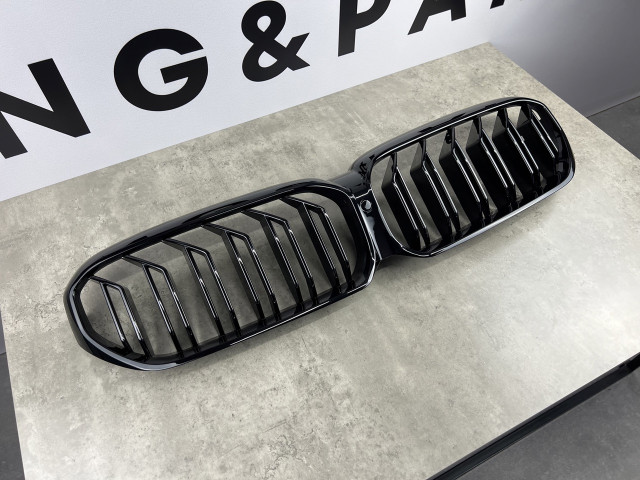 Решітка радіатора (ноздрі) рест. - M5 (подвійні) - BMW 5 LCI (G30/G31)