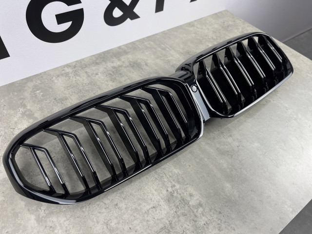 Решітка радіатора (ноздрі) рест. - M5 (подвійні) - BMW 5 LCI (G30/G31)