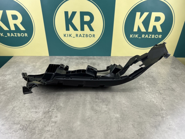 Кріплення протитуманної фари (ліве) - M Paket - BMW X3/X4 (G01/G02) 51118064595