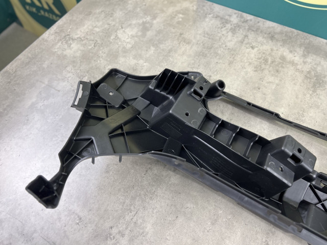 Кріплення протитуманної фари (ліве) - M Paket - BMW X3/X4 (G01/G02) 51118064595